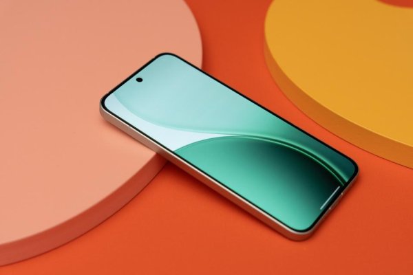 天牛配资 OPPO Reno15系列11月迭代：超大电池+越级影像，跨生态兼容成亮点